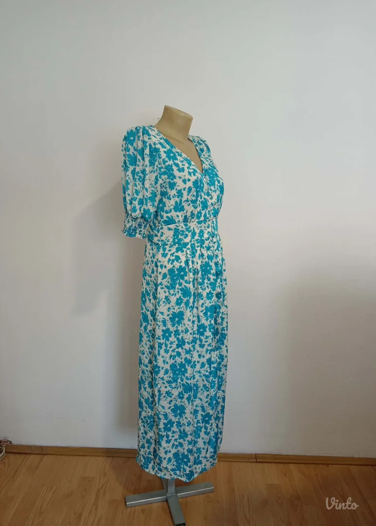 Predivna plava haljina