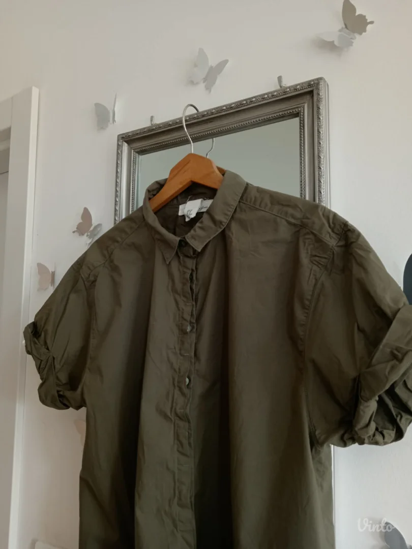 H&M pamučna maslinasto zelena košulja