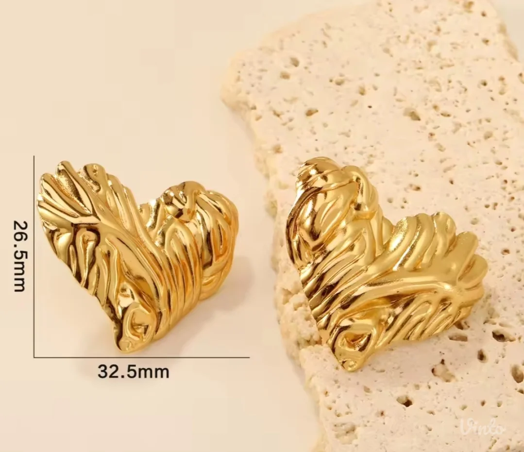 Predivne minđuše u obliku srca od hirurškog čelika