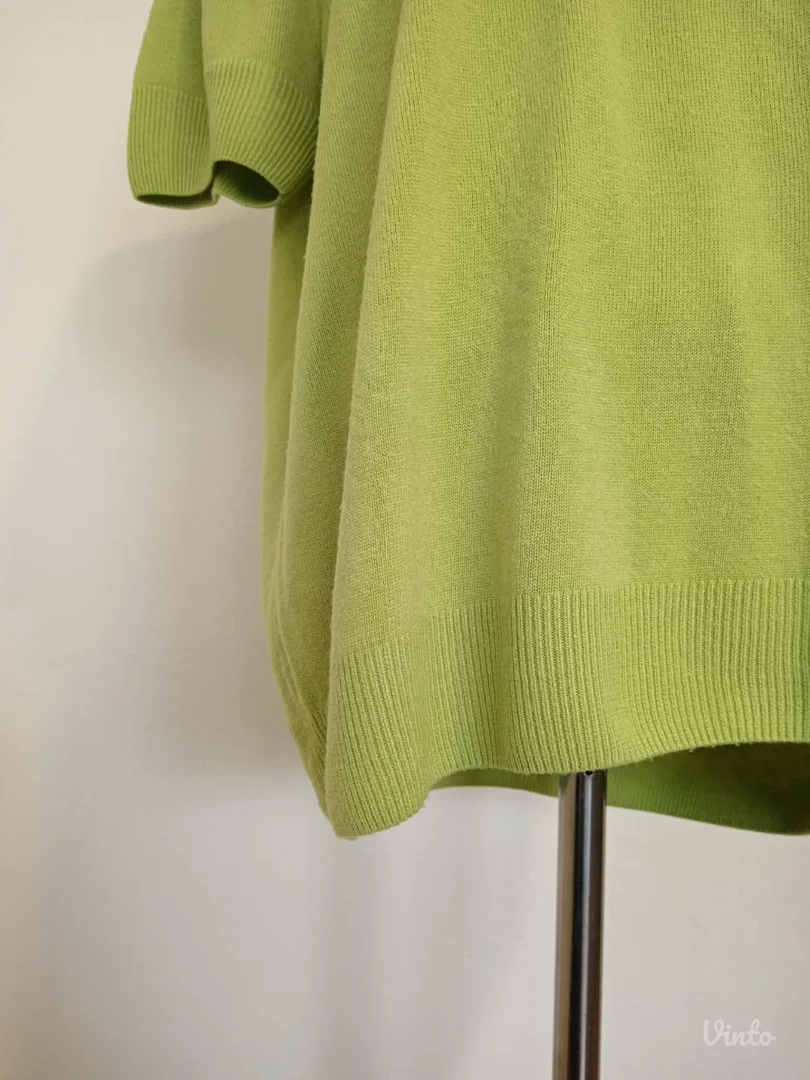 Zelena bluza na kratke rukave