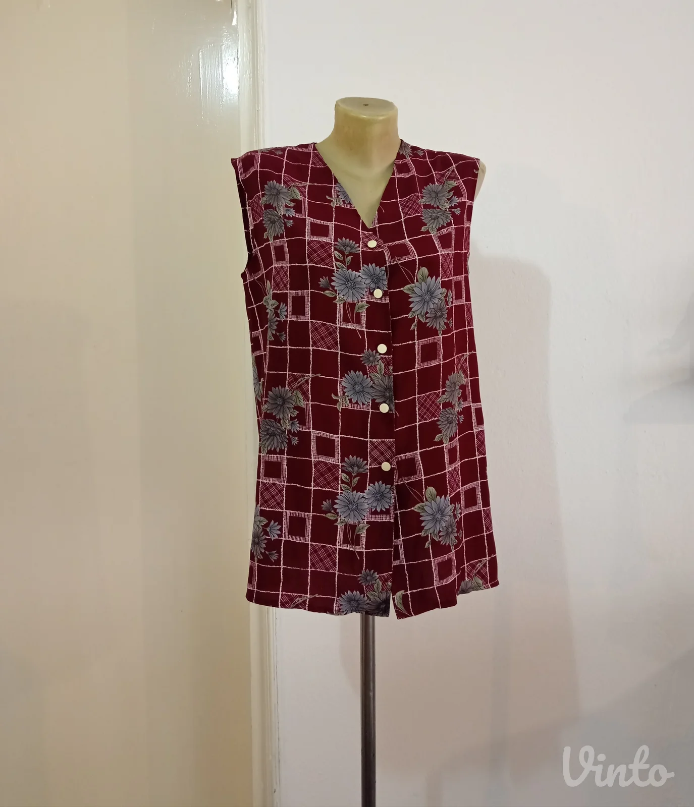 Bluza sa cvetnim dezenom