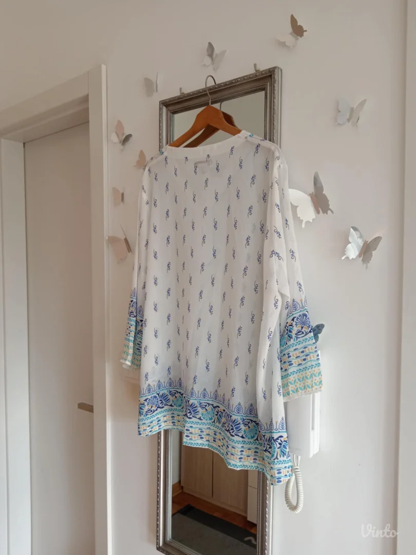 Predivna šarena bluza košulja