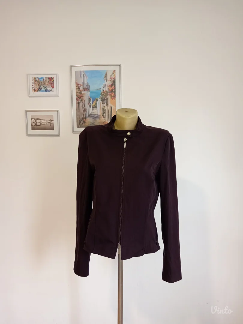 Tamno ljubičasta jakna