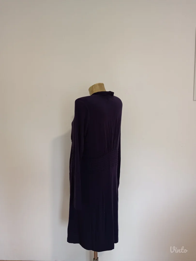 Predivna ljubičasta haljina od viskoze