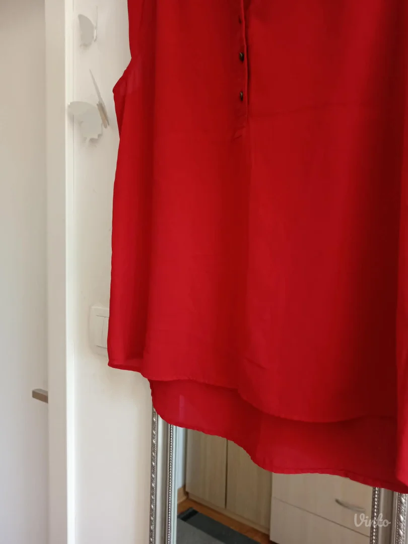 Predivna crvena bluza