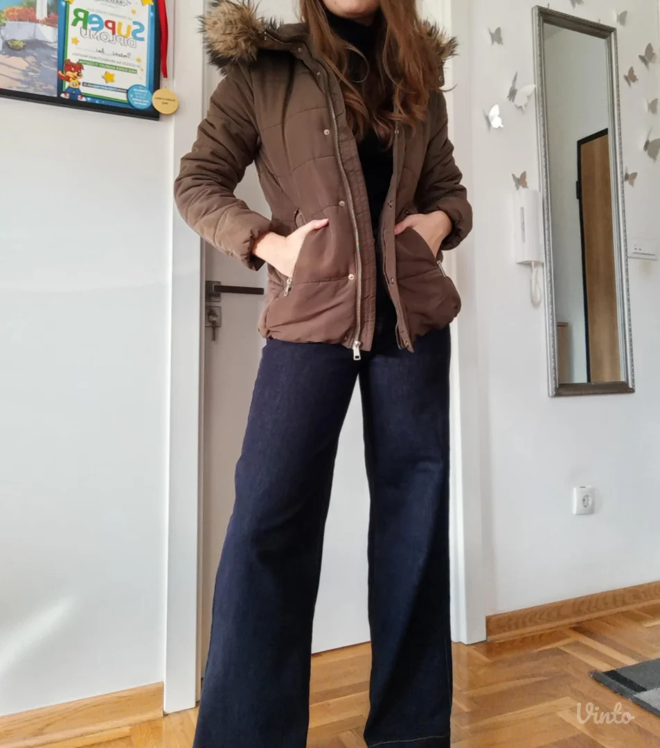 H&M maslinasto zelena zimska jakna