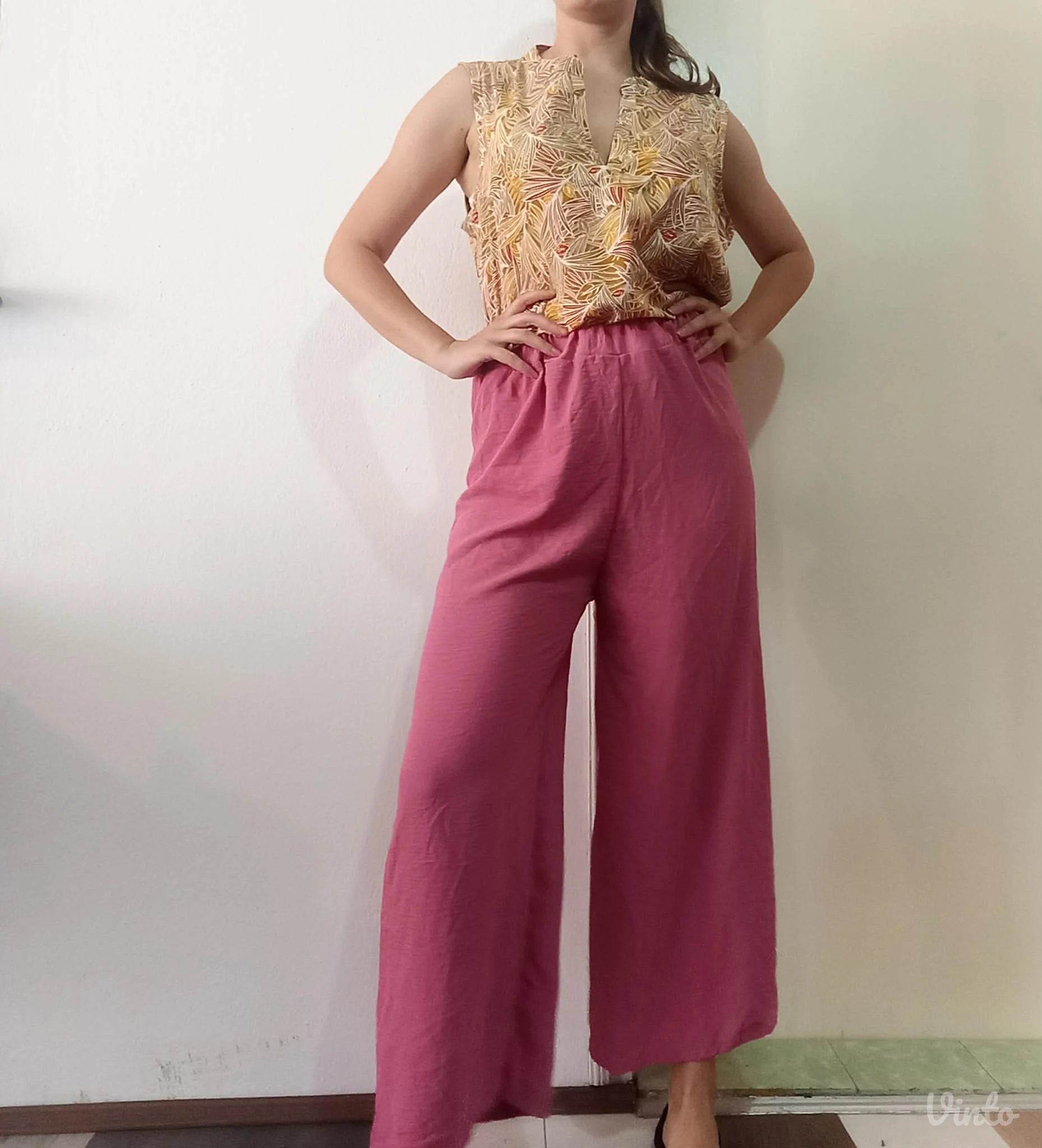 Roze lagane pantalone