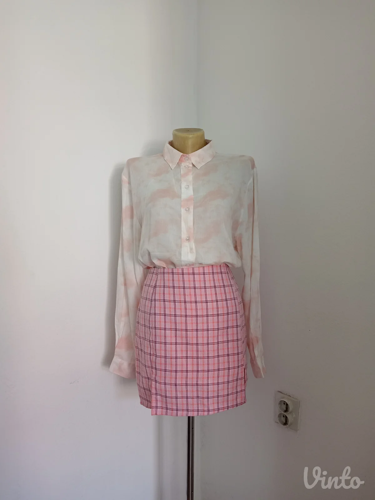 Preslatka roze suknjica