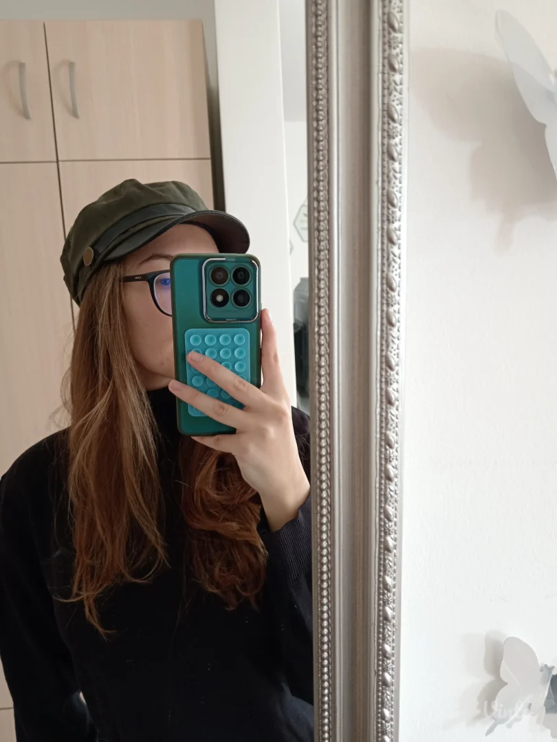 Maslinasto zelena kapa