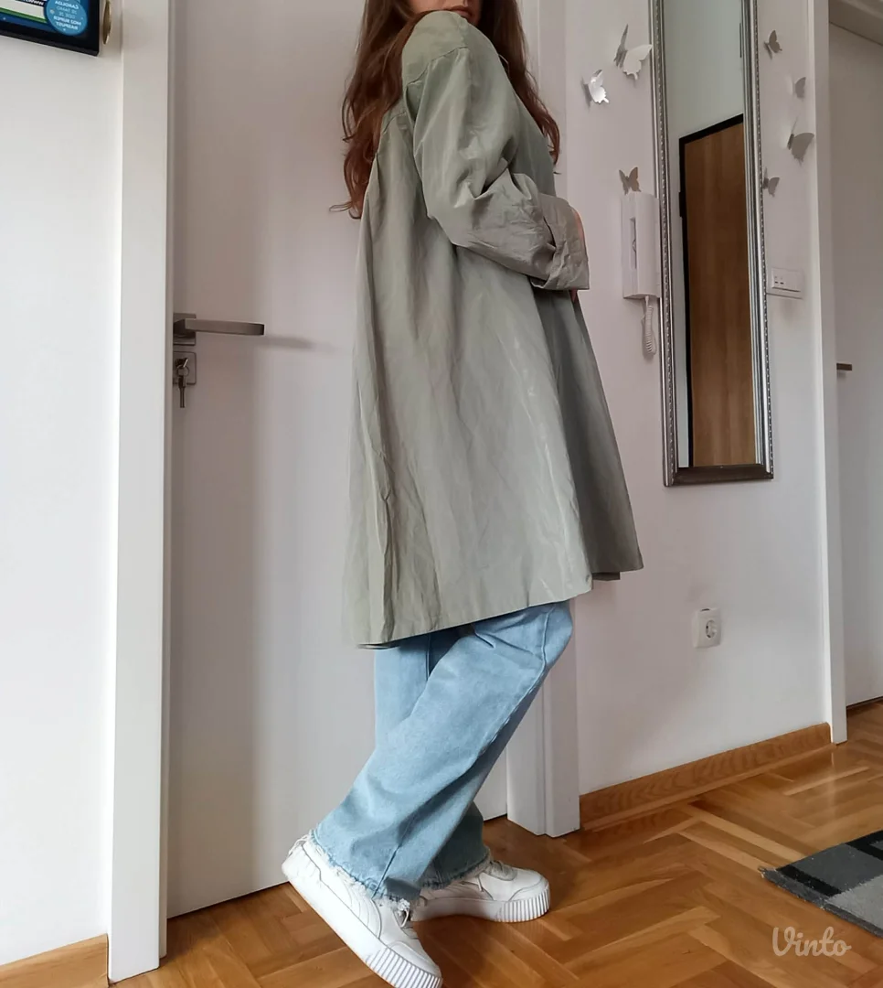 Mantil zelene boje Novelti