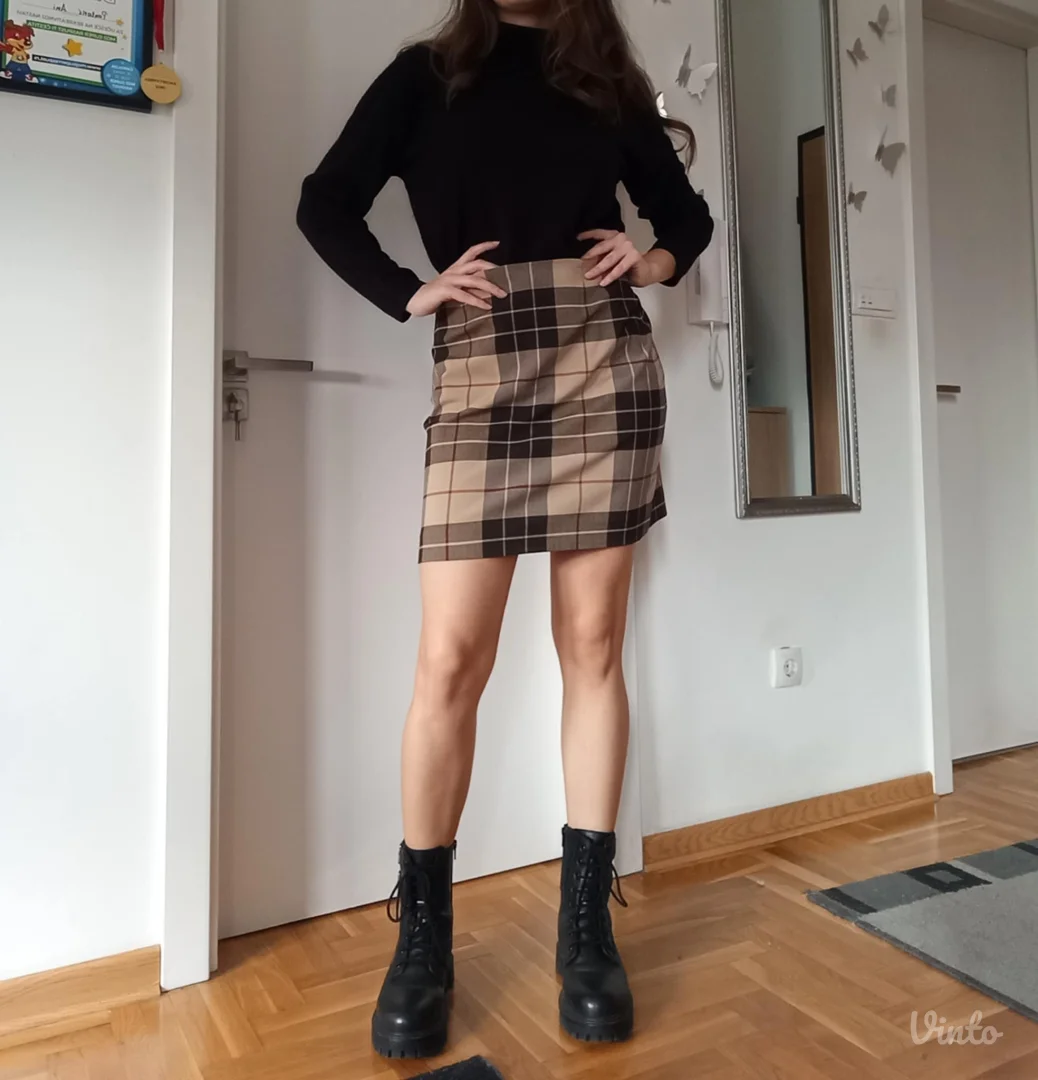 Steer One karirana suknja