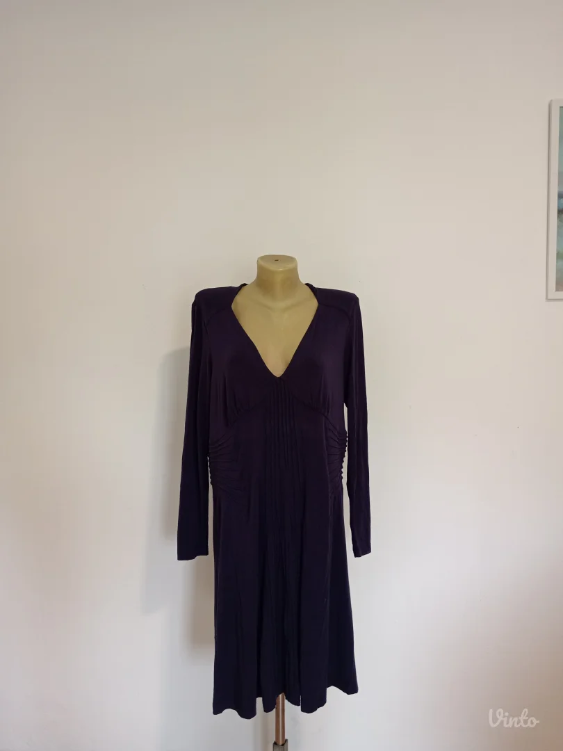 Predivna ljubičasta haljina od viskoze