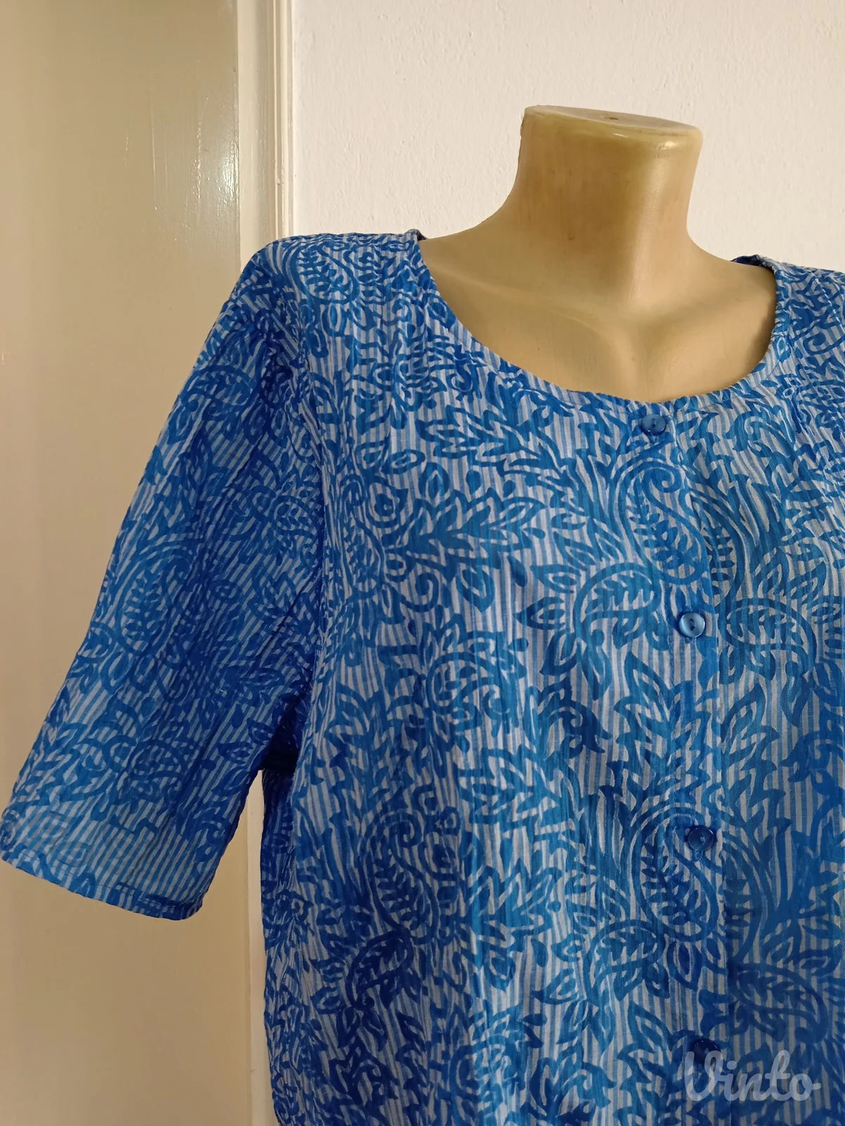 Predivna plava bluza