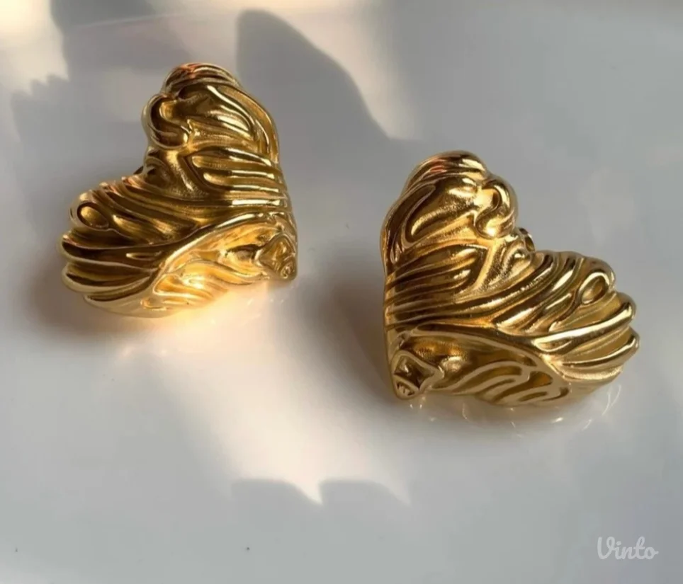 Predivne minđuše u obliku srca od hirurškog čelika