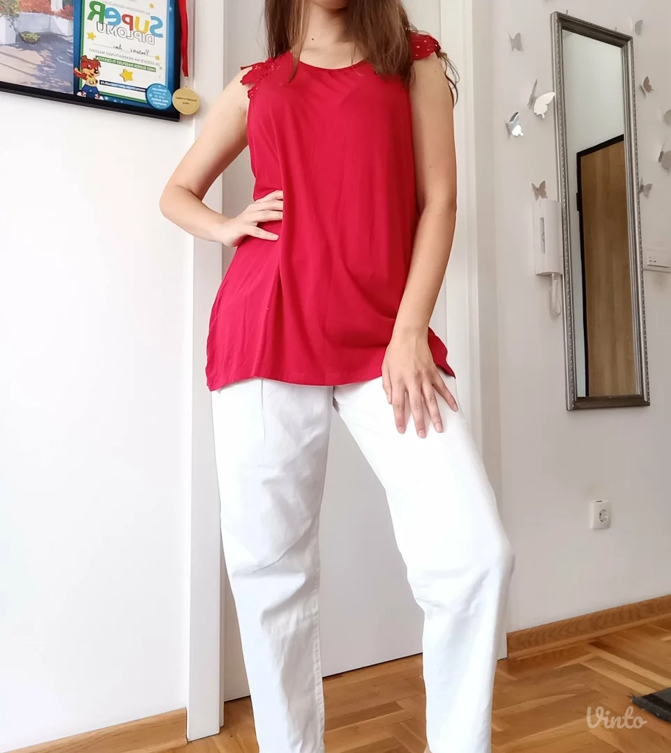 Bluza od viskoze sa čipkanim rukavima