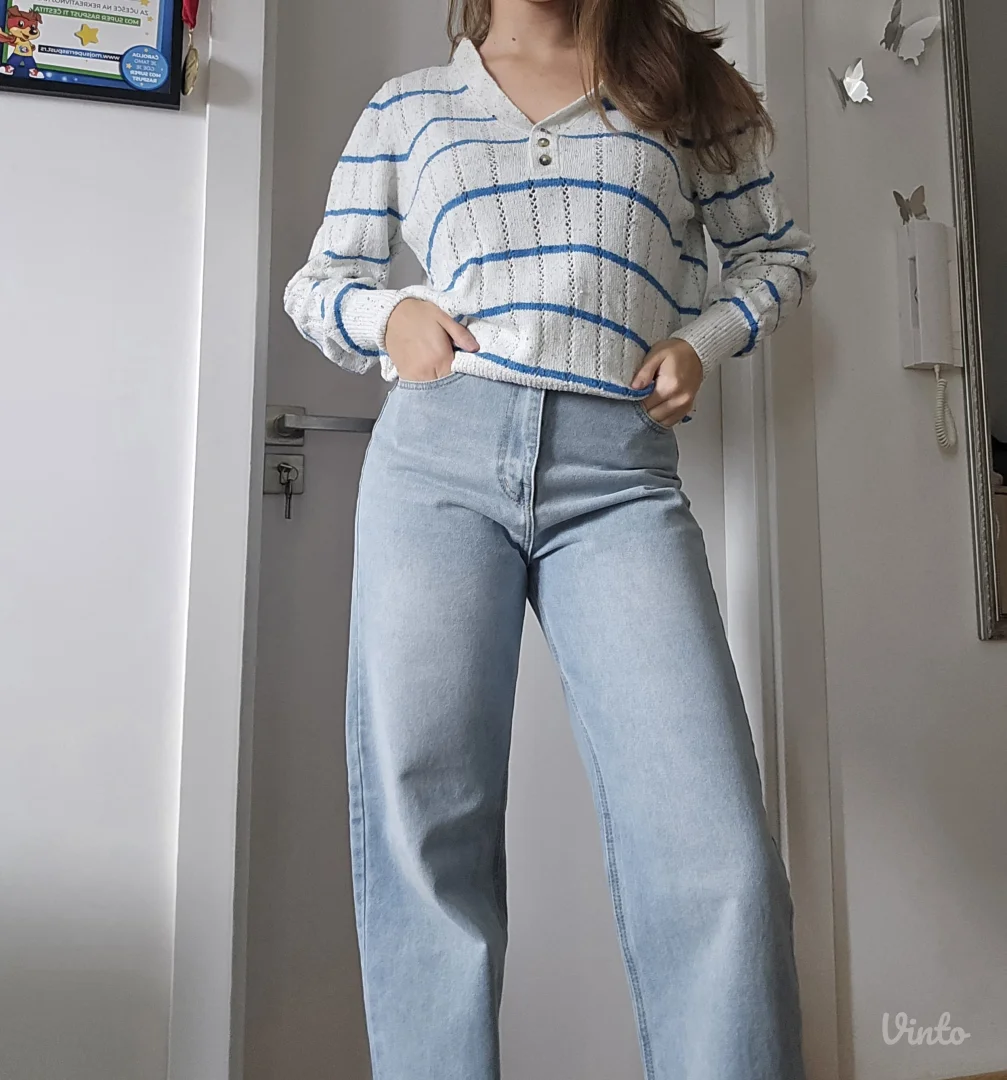 Pamučni džemper na plave pruge