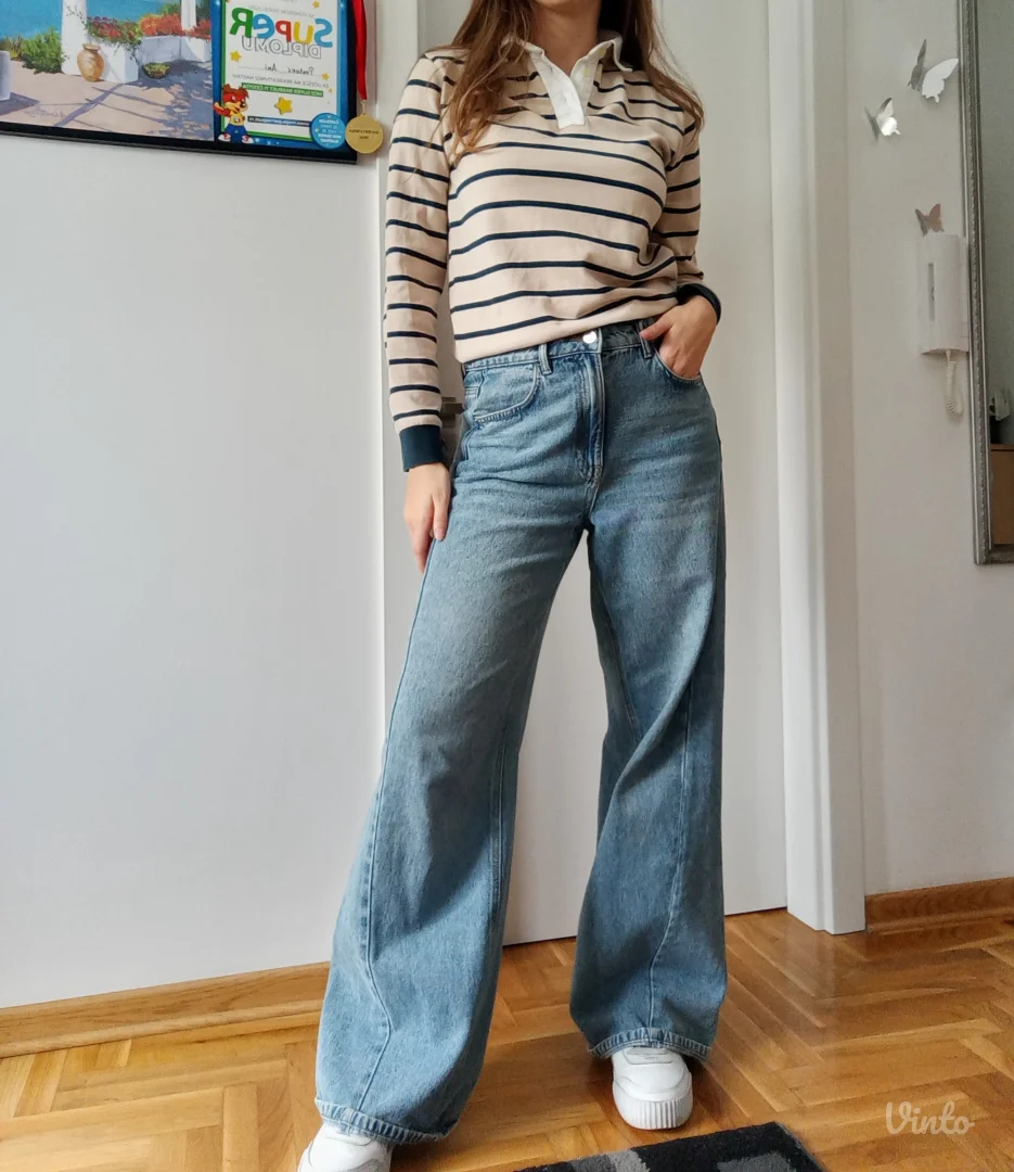 Predivna pamučna bluza sa kragnom