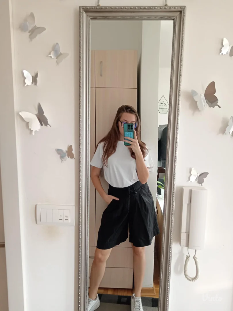 Crni pamučni šorts