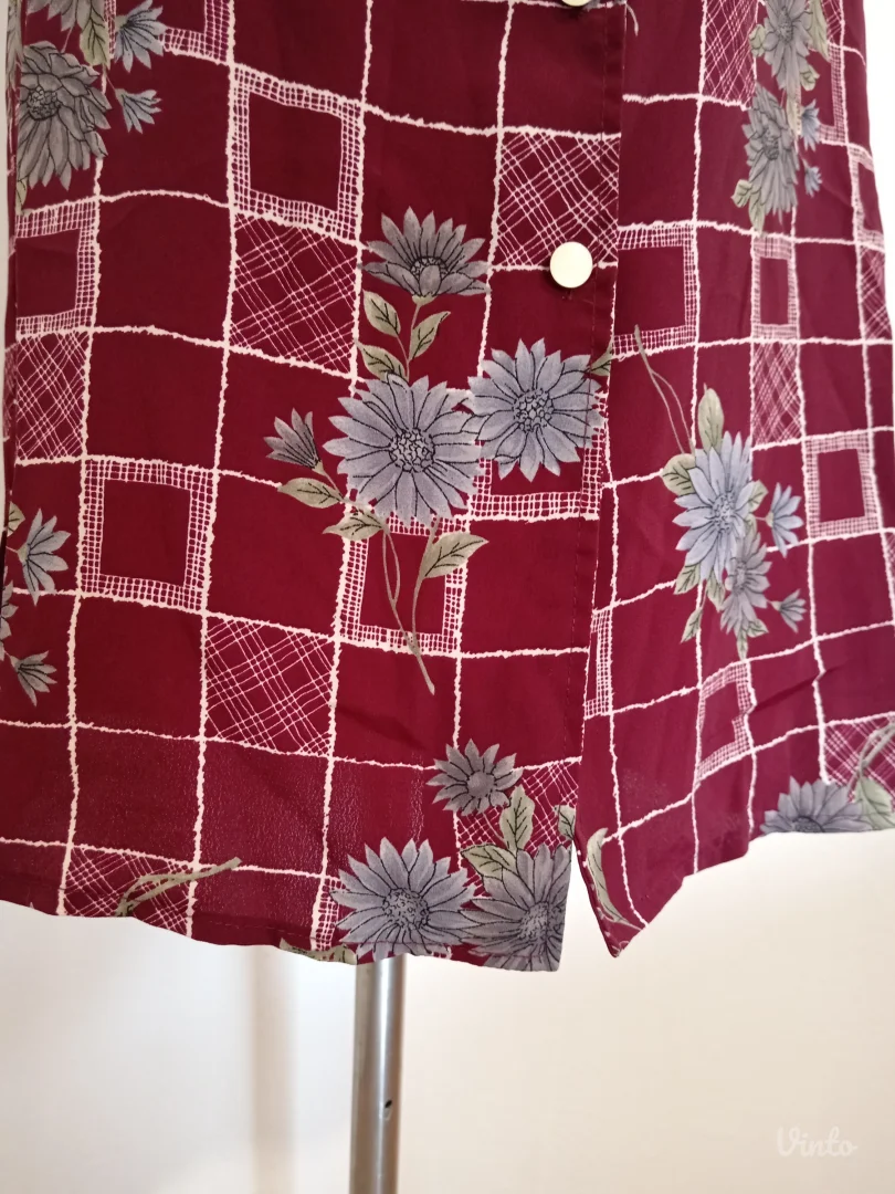 Šarena bluza sa cvetovima