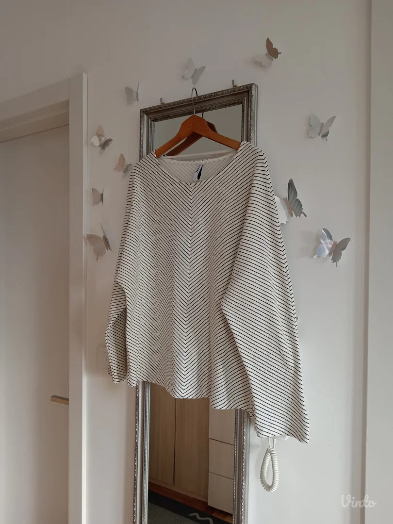 Predivna pamučna bela bluza