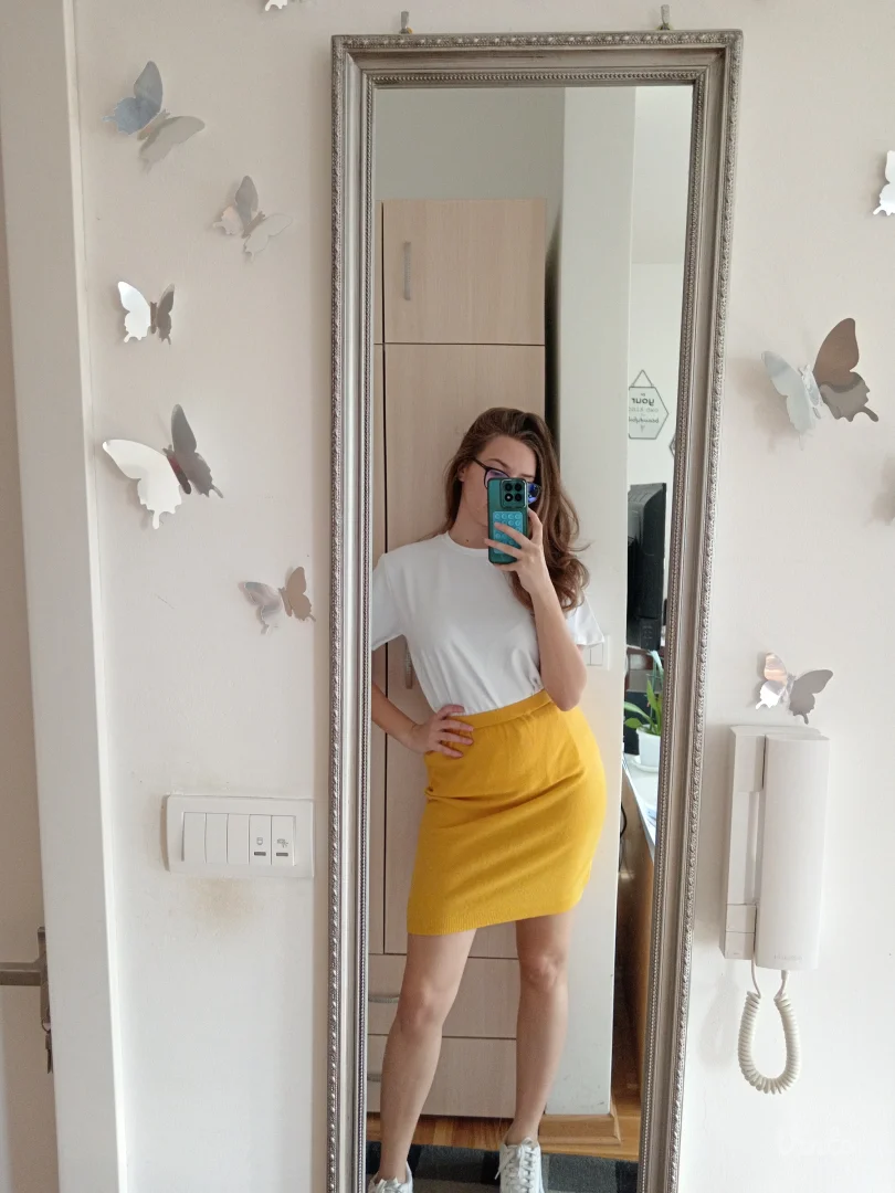 Žuta suknja za jesen zimu