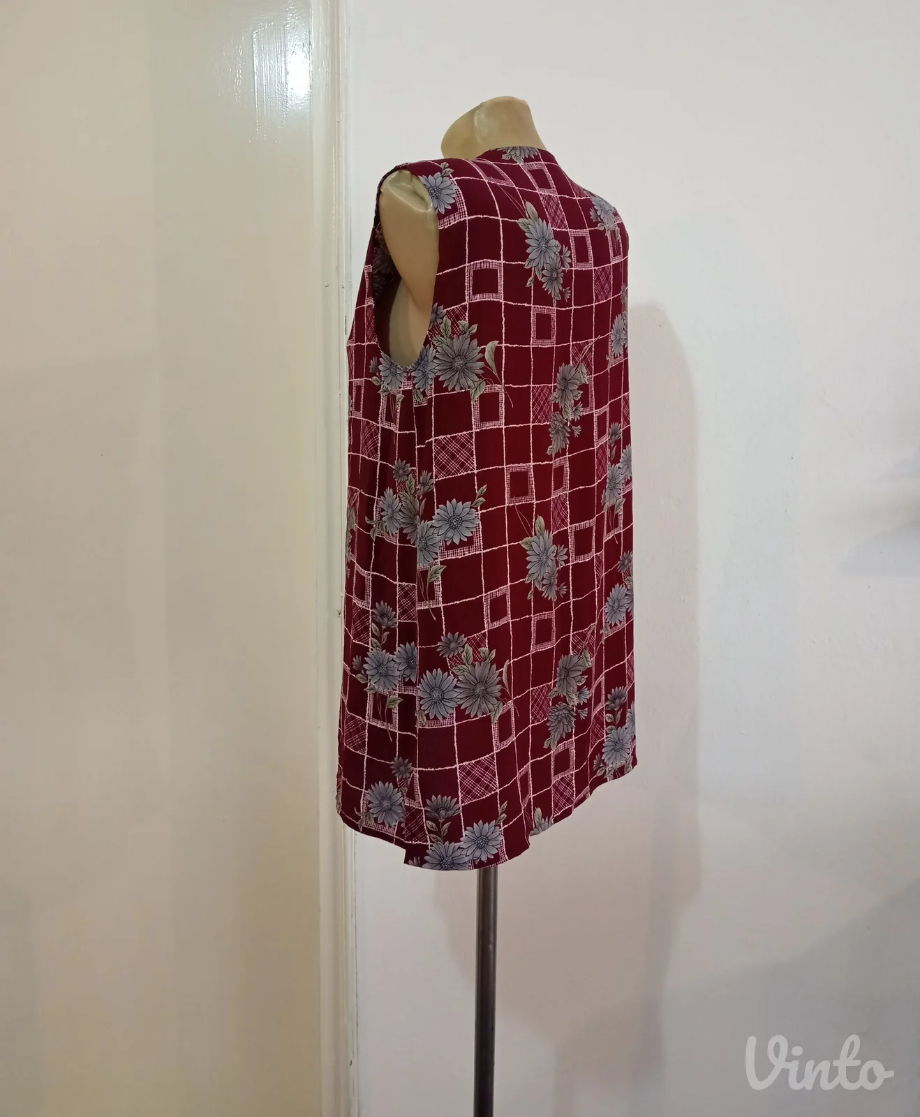 Bluza sa cvetnim dezenom
