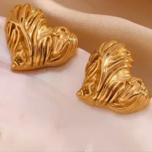 Predivne minđuše u obliku srca od hirurškog čelika