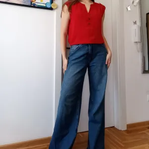 Predivna crvena bluza