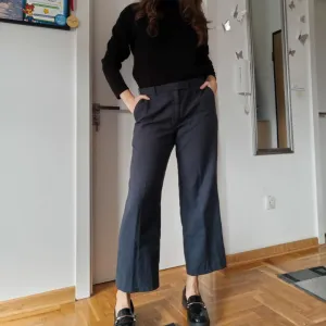 Predivne pantalone na sitne kockice