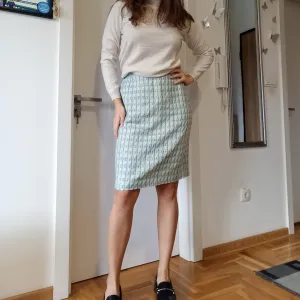 Predivna suknja visok struk