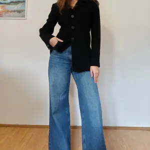 Crni duži sako made in Italy