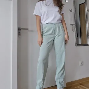 Predivne pantalone od viskoze