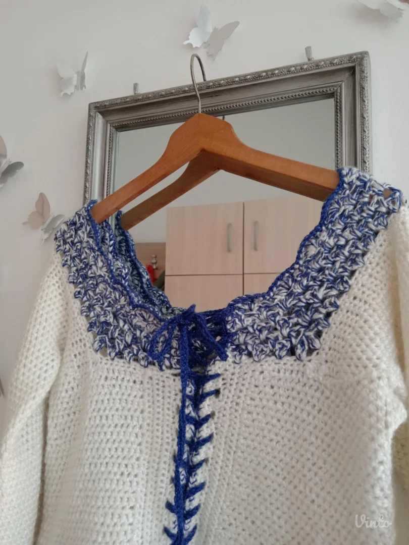 Predivan komplet suknja i džemper