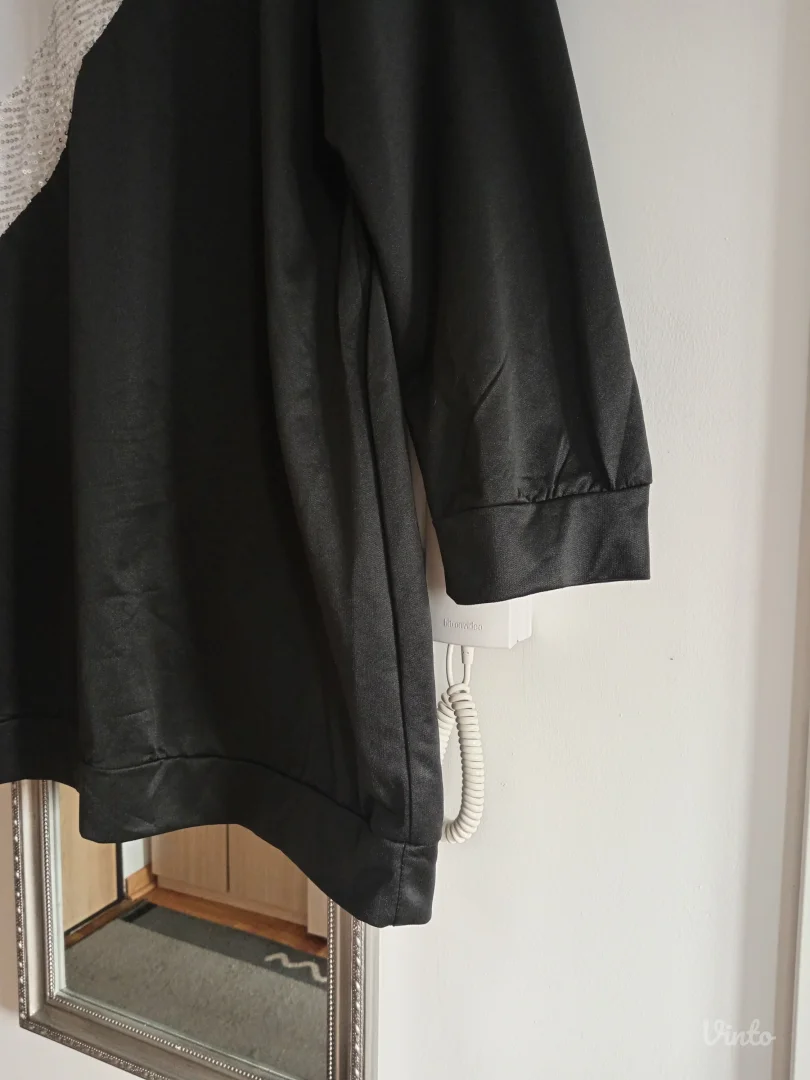 Crno bela tunika sa šljokicama