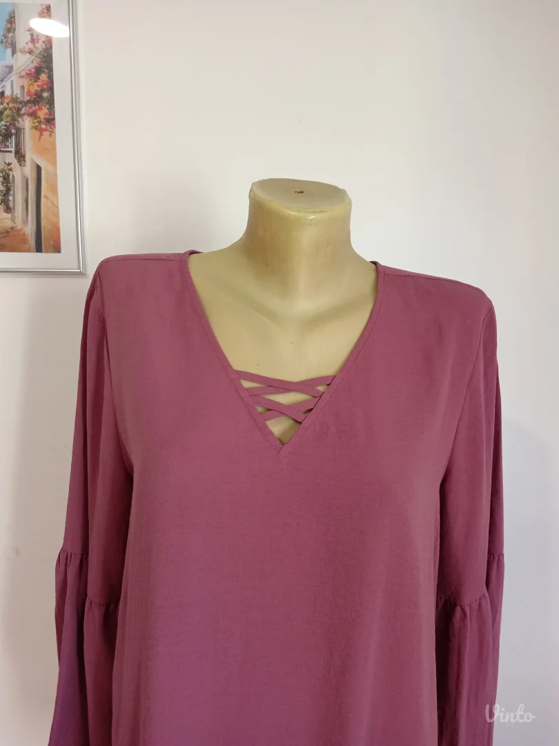 Predivna bluza ciklama boje