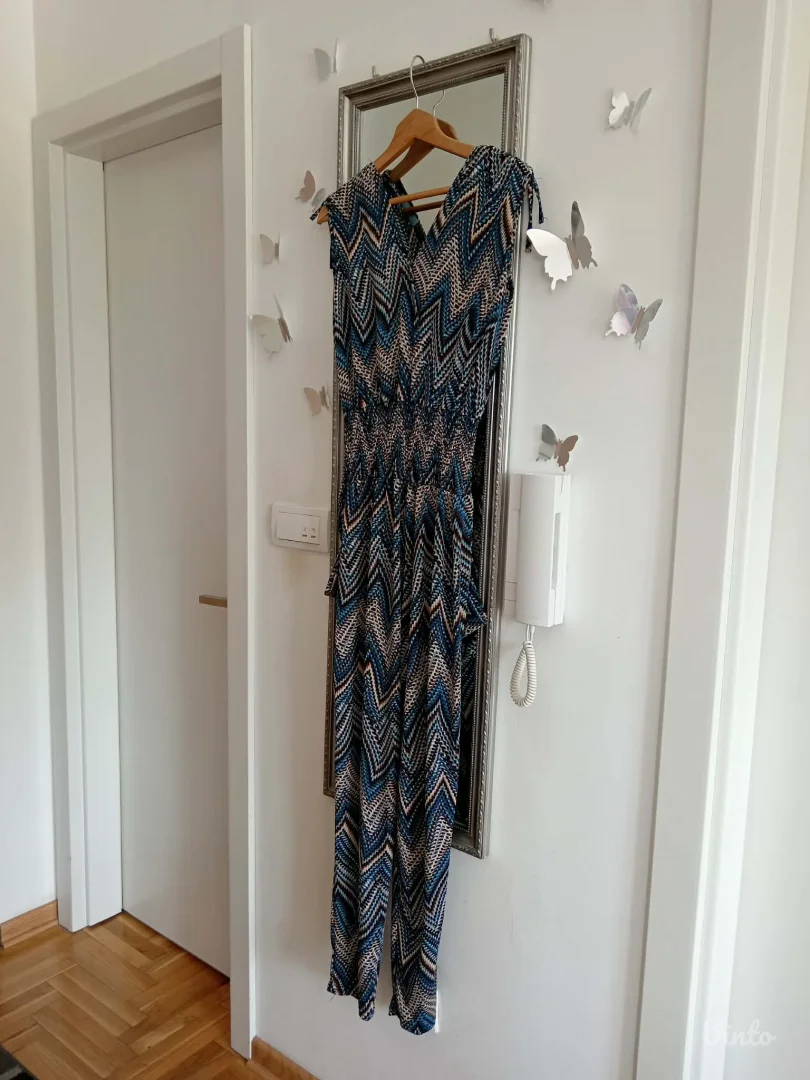 Šareni lagan kombinezon