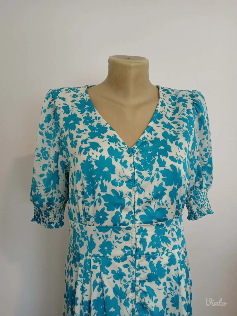 Predivna plava haljina