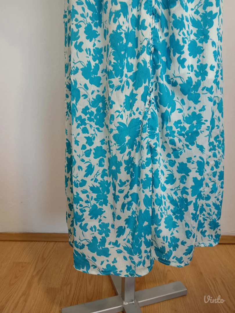 Predivna plava haljina