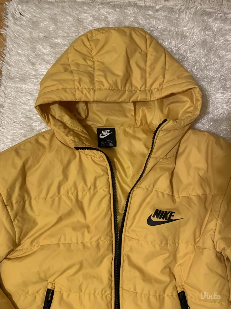 Nike zenska jakna XS