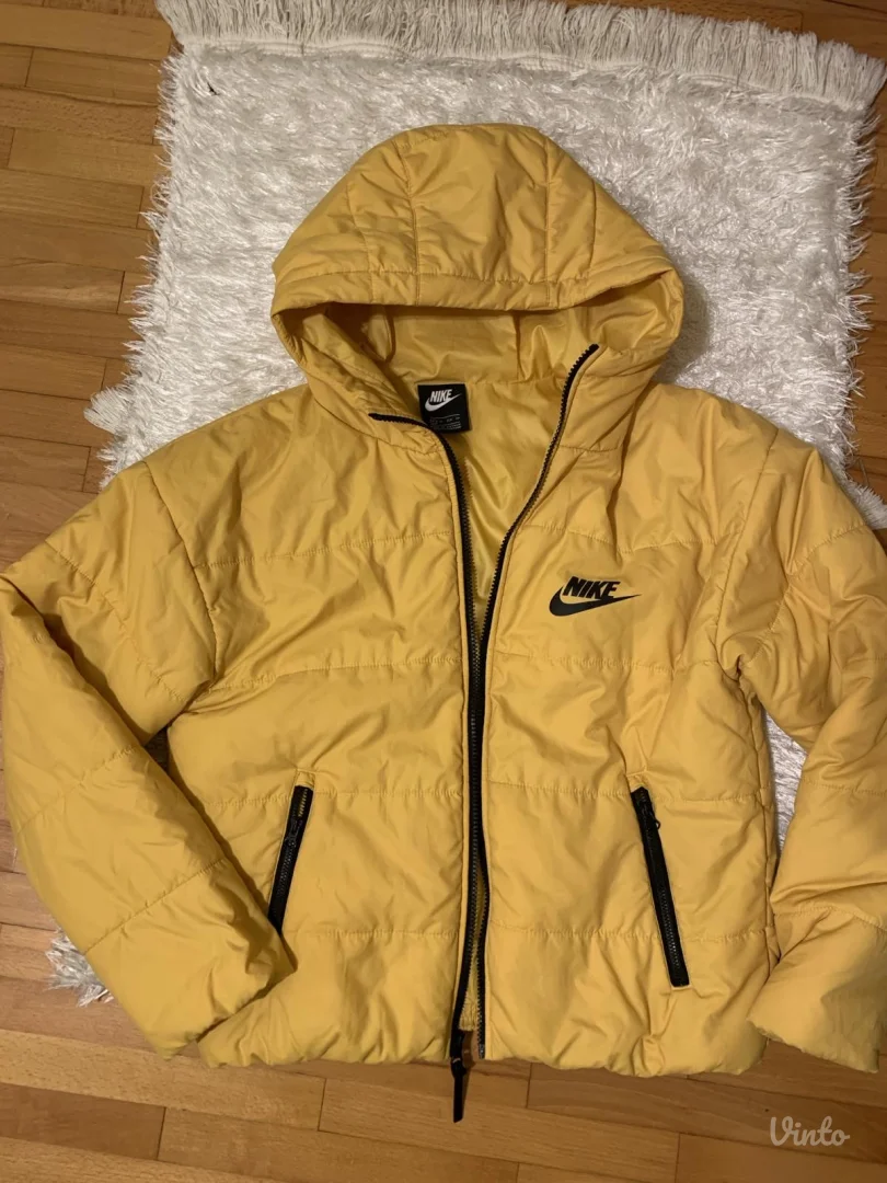 Nike zenska jakna XS