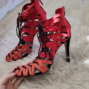 ZARA "Cage" Sandale na Petu