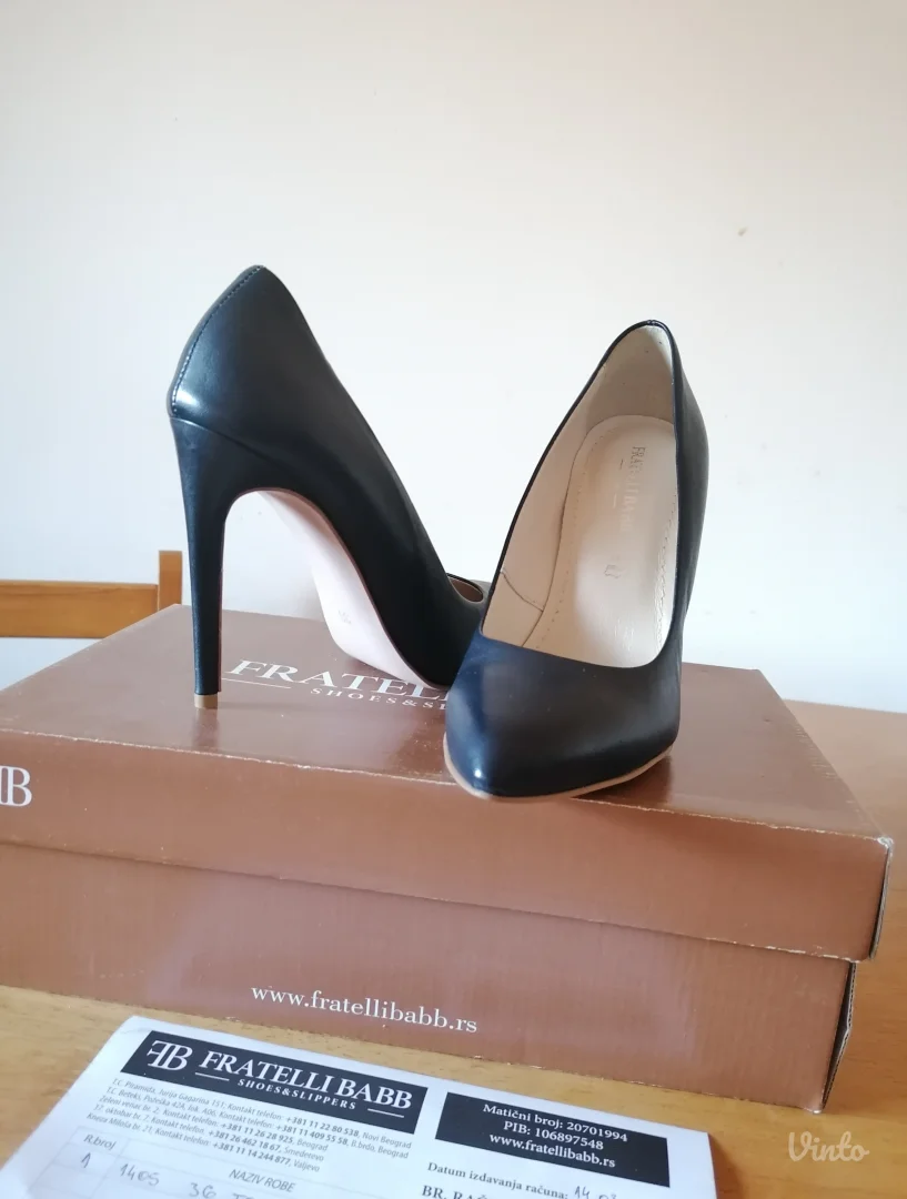 Teget kožne salonke