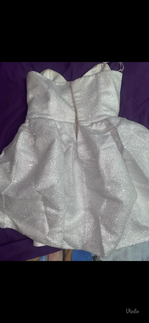 Haljina bela sa sljokicama