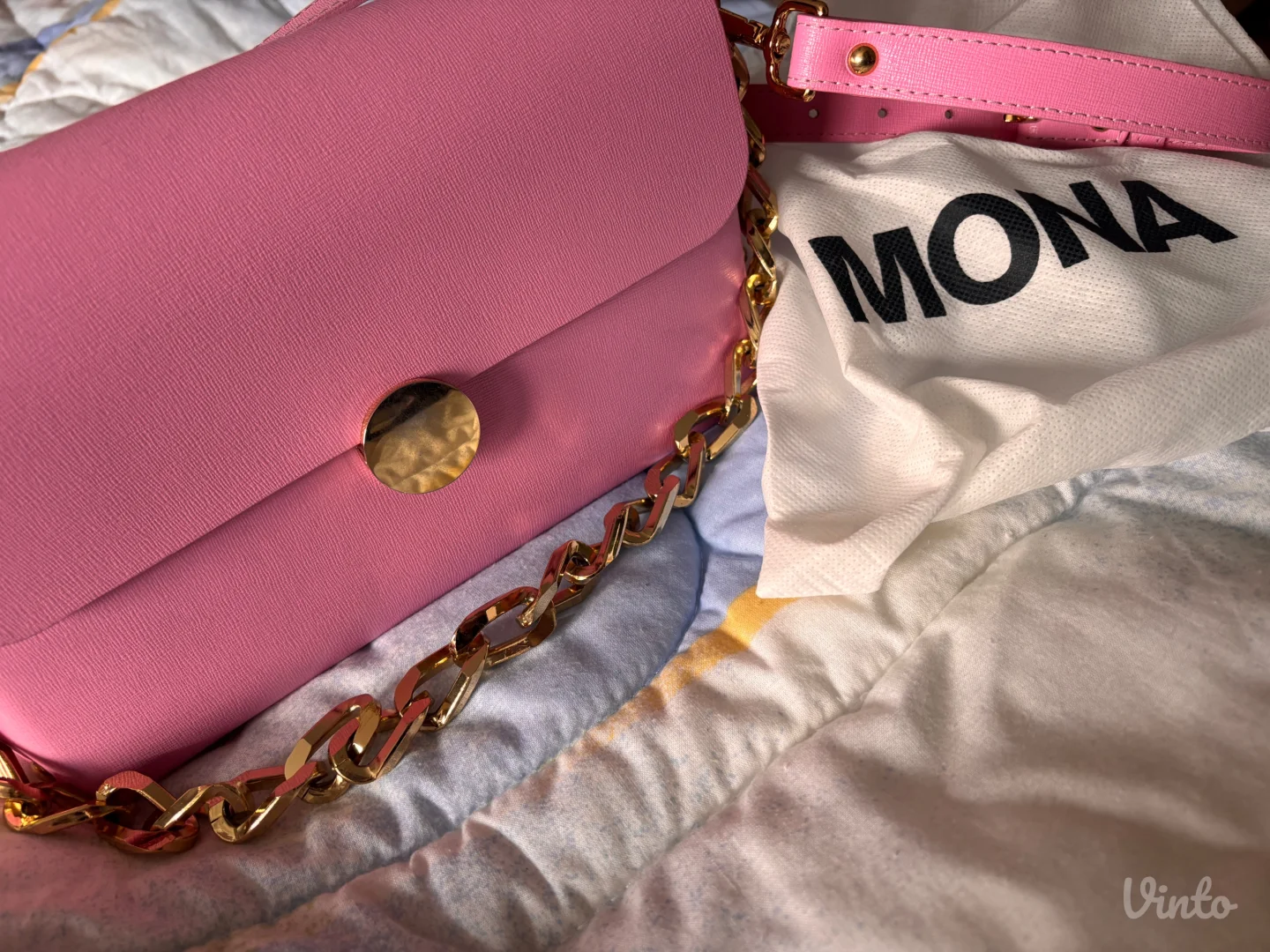 Mona kozna tasna pink