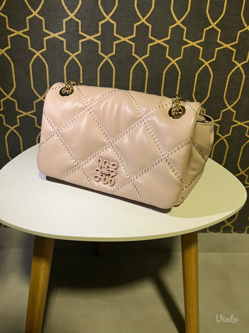 Bež nine west torbica