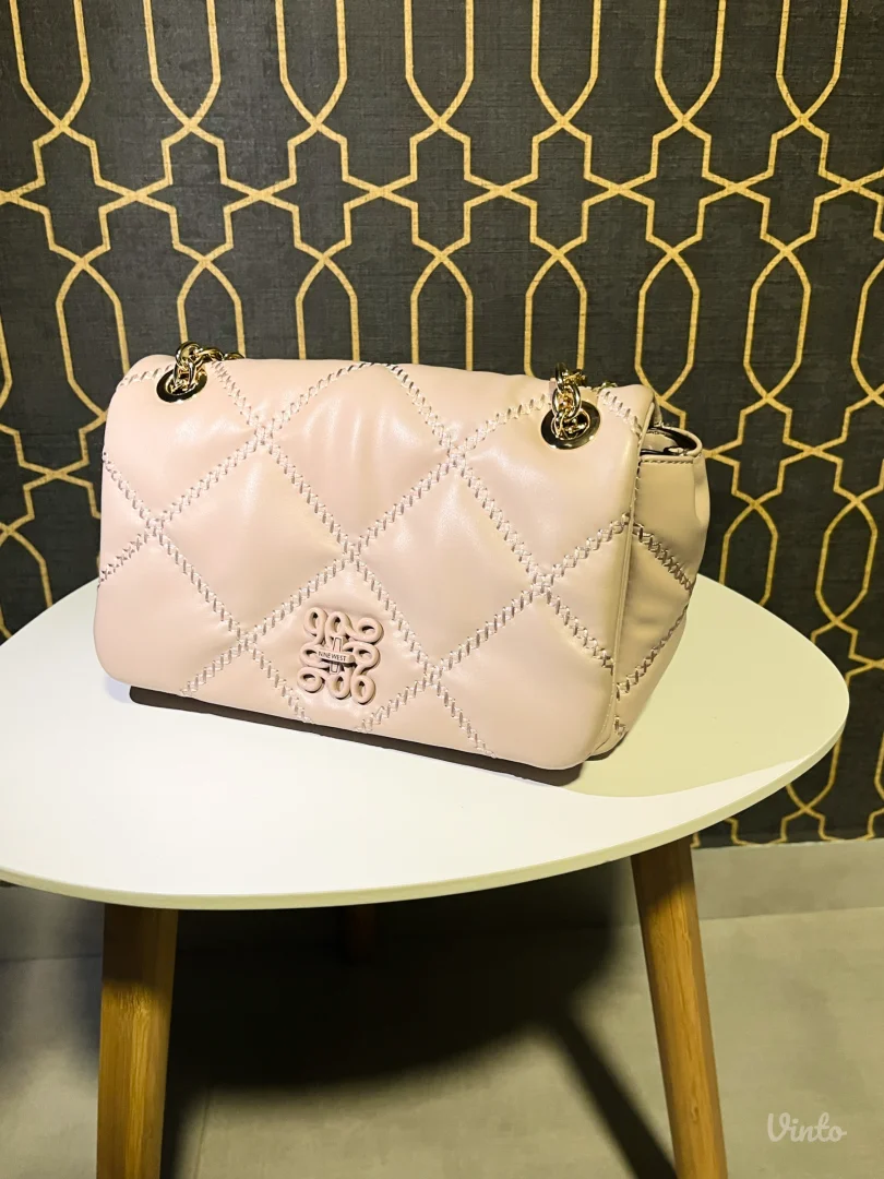 Bež nine west torbica