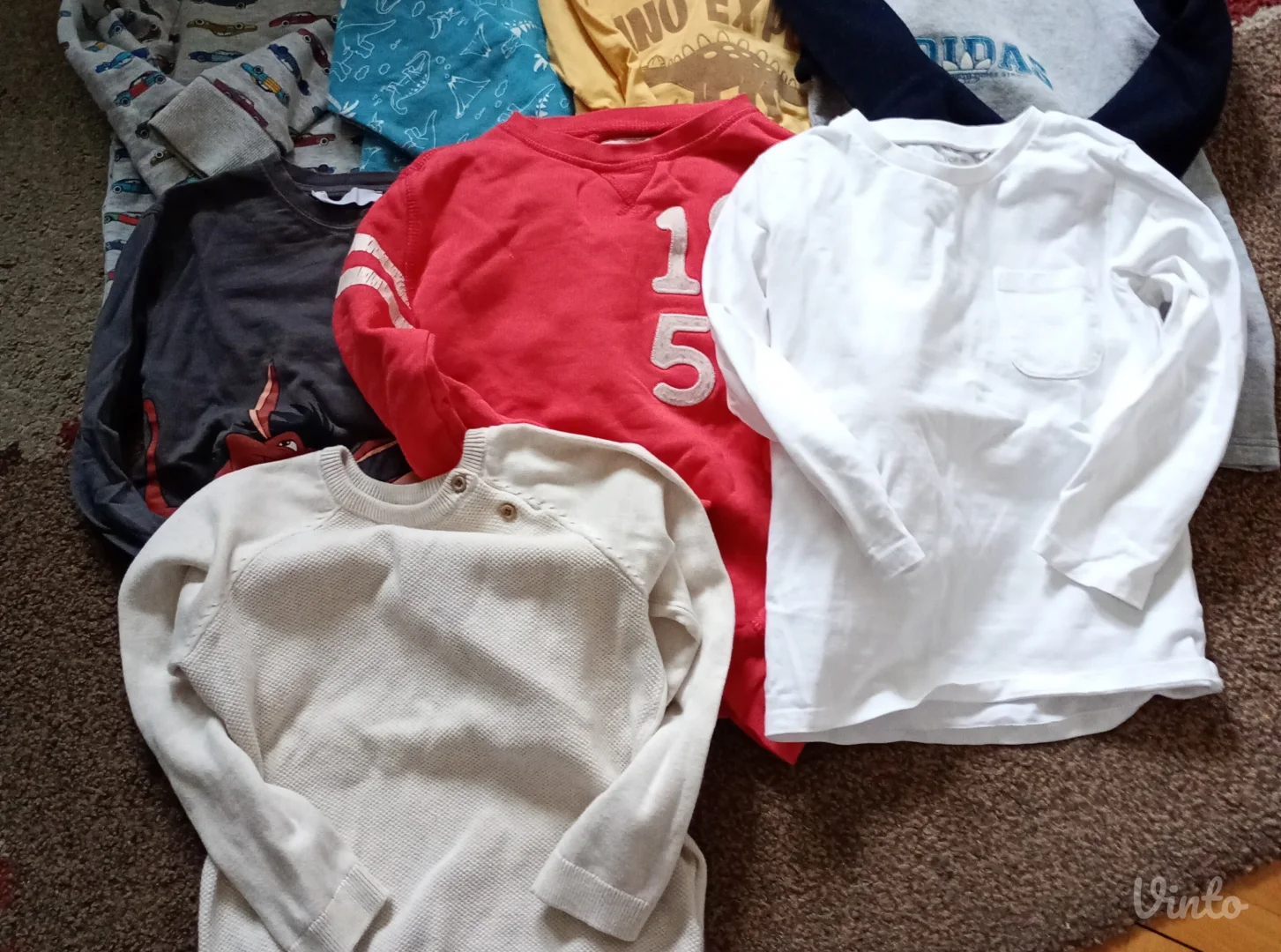 Lot stvari za dečake