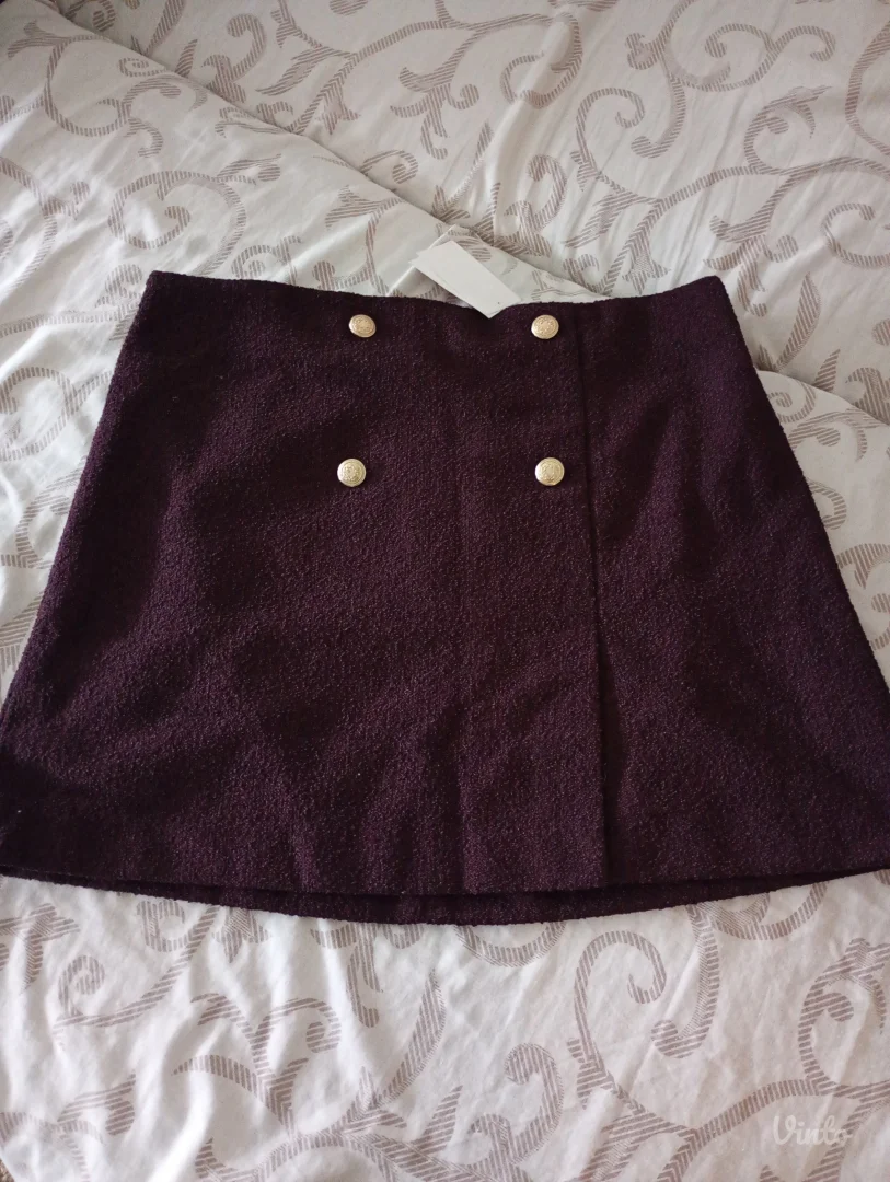 H&M suknja sa etiketom