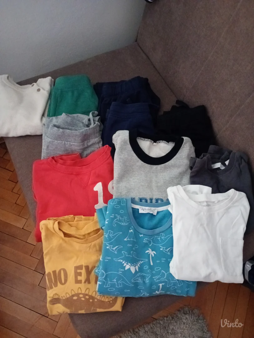 Lot stvari za dečake