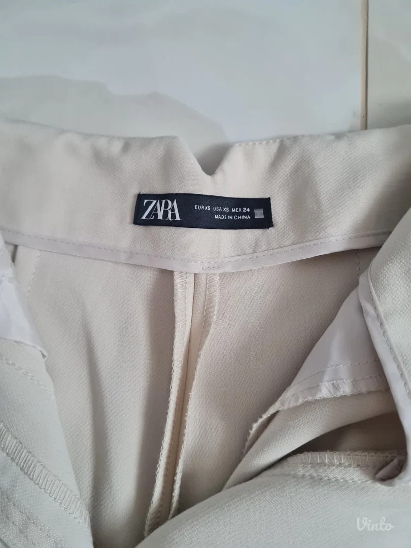 Zara pantalone
